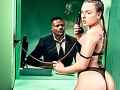 Anal, Gros cul, Grosse bite, Sucer une bite, En levrette, Interracial