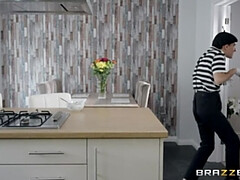 Bad, Blondine, Blasen, Britisch, Betrug, Küche, Tätowierung, Spanner