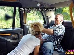 Blasen, Auto, Hundestellung, Frau, Lecken, Im freien, Muschi, Titten