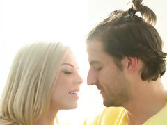 Минет, Сперма во рту, Массаж, Масло, Бассейн, Киски, Стриптиз, Молоденькие