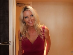 Gros seins, Sucer une bite, Doigter, Branlette thaïlandaise, Hard, Léchez, Lingerie, Mère que j'aimerais baiser