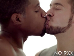 Grosse bite, Noire, Tir de sperme, Gorge profonde, Queue, Homosexuelle, Hard, Interracial