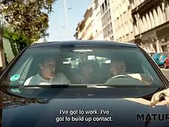 Braunhaarige, Betrug, Geile alte tussi, Hd, Reif, Milf, Verführt, Ehefrau