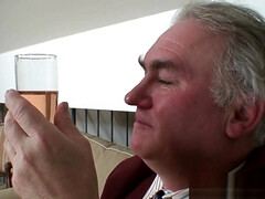 Fresh babe fell for an old guy