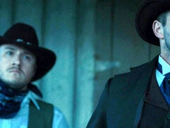 デカパイ, ブロンド, 顔面騎乗, フェティッシュ, 開帳, 裸, タトゥー, オッパイの