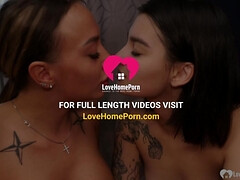 バイセクシャル, フェラチオ, 茶髪の, イく瞬間, Hd, 自家製, キス, 三人