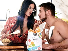 Большая жопа, Большой член, Большие сиськи, Минет, Брюнетки, Собачьи, Милф, Сиськи