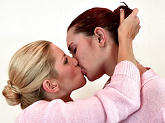 Анальный секс, Пальцем, Вставлять, Лизание, Мастурбация, Киски, Втроем, Игрушки