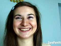 18 jaar, Anaal, Pijpbeurt, Vies, Hondjeshouding, Natuurlijke tieten, Geschoren, Zuigen