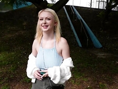 18 jaar, Pijpbeurt, Lul, Hardcore, Hd, Openbaar, Geschoren, Tiener