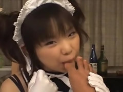 Japanische massage, Hausmädchen, Pov, Jungendliche (18+), Flotter dreier