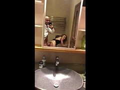 Enthousiasteling, Kont naar mond, Badkamer, Grote lul, Pijpbeurt, Stel, Huisgemaakt, Tiener