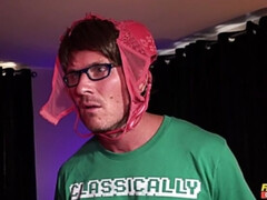 Pijpbeurt, Sperma, Vingeren, Likken, Masturbatie, Kut duiken, Trio, Tieten likken