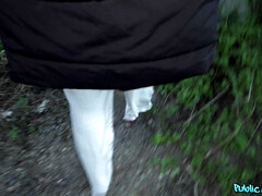 Amateur, Nana, Gorge profonde, En levrette, Bâillonner, Nue  à poil, Pov, Public