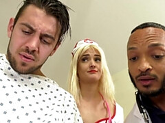 Verga grande, Médico, Interracial, Lamidas, Hombre hombre mujer, Enfermera, Coño, Tetas