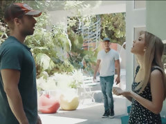 Zwart, Blond, Pijpbeurt, Sperma shot, Diep in de keel, Klein, Tieten likken