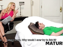 Amateur, Grosse bite, Blonde, Femme couguar, Hard, Léchez, Mature, Maman