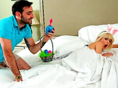 Culo, Culo grande, Rubia, Mamada, Estilo perrito, Masturbación, Afeitado, Adolescente