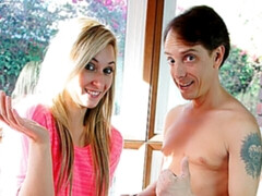 Verga grande, Rubia, Mamada, Estilo perrito, Tetas naturales, Afeitado, Flaco, Adolescente