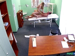 素人, 医者, 顔射, 指いじり, なめる, 看護婦, オフィス, ユニフォーム