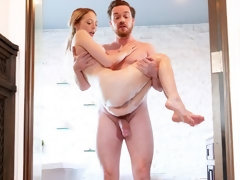 お尻, ブロンド, フェラチオ, バック, 手コキする, キス, なめる, ティーン