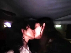 Amateur, Verga grande, Mamada, Corridas, Italiano, Pequeña, Trio, Tetas