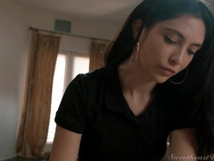 Culo, Morena, Jeans, Lamidas, Tetas naturales, Perforación, Coño, Tetas