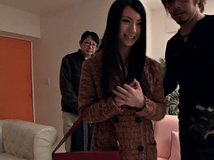 Asiatique, Sucer une bite, Exhib, Lingerie, Rasée, Nénés, Jouets