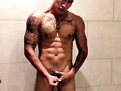 18 ans, Tir de sperme, Queue, Homosexuelle, Masturbation, Douche, Solo