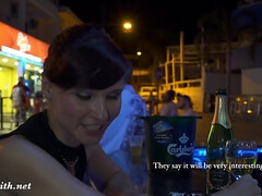 Kont, Gek, Voeten fetish, Buiten, Openbaar, Kut duiken, Tieten likken, Nat