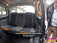 Cul, Sucer une bite, Voiture, Tir de sperme, En levrette, Public, Chevaucher, Criant