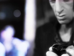 Brunette brune, Lunettes, Fille latino, Lingerie, Tatouage, Plan cul à trois