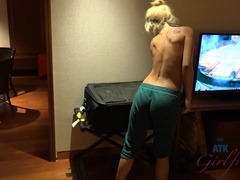 Cul, Blonde, Béant, Petite amie, Lesbienne, Pov, Douche, Nénés