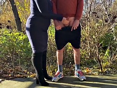 デカパイ, イく瞬間, 毛深い, 淫乱熟女, アウトドア, 公共, ロシア人, オッパイの