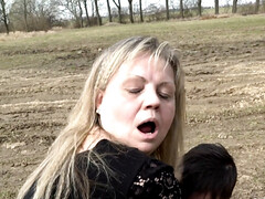 Mamada, Corrida, Al aire libre