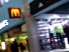 Grosse titten, Blasen, Fetisch, Hardcore, Lecken, Pov, Öffentlich, Rasiert