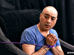 Спальня, Большая жопа, Минет, Сперма на лице, Лизание, Белье, Соски, Чулки