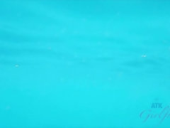 Amateur, Playa, Novia, Al aire libre, Perforación, Fumando, Tetas, Mojado