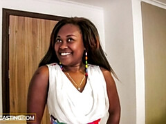 Africain, Grosse bite, Noire, En levrette, Noir ébène, Hard, Fait maison, Réalité