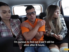 Большие сиськи, Минет, Грудастые, В машине, Парочка, Бритые, Втроем, Сиськи