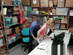 Kinky Babe Banged By Security Guard