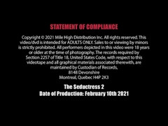 Gros seins, Blonde, Plantureuse, Mature, Mère que j'aimerais baiser, Seins naturels, Bureau, Gicler