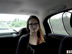 Grosser arsch, Grosser schwanz, Grosse titten, Blasen, Hundestellung, Milf, Im freien, Pov