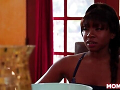 Большие сиськи, Черные, Минет, Застукали, Черненькие, Межрасовый секс, Латиноамериканки, Мамочка