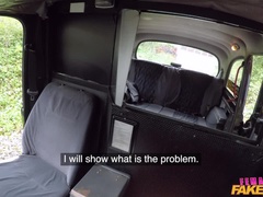 素人, デカパイ, 車, チン, 女, アウトドア, ショートヘア, タトゥー