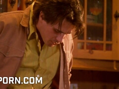 Sucer une bite, Plantureuse, En levrette, Léchez, Mère que j'aimerais baiser, Chatte, Nénés, Mouillée