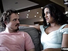 Anaal, Grote kont, Pijpbeurt, Bruinharig, Diep in de keel, Voeten fetish, Zoenen, Moeder die ik wil neuken