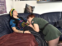 Allemand, Léchez, Lingerie, Mature, Mère que j'aimerais baiser, Fumer, Tatouage, Uniforme