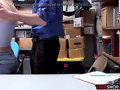 Trastienda, Mamada, Sexo duro, Policía, Castigada, Realidad, Gritar, Uniforme