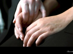 Grosse titten, Braunhaarige, Hd, Lesbisch, Lecken, Natürlichen titten, Im freien, Muschi